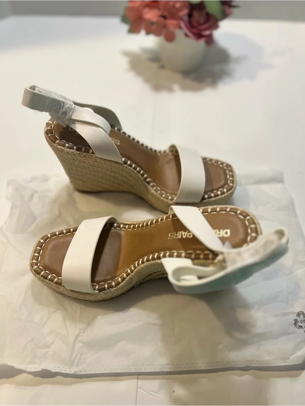 Dream Pairs Platform One Strap Espadrille Wedge Sandals in White - Sz 6